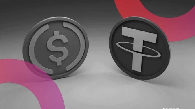 Stablecoins Could Lure $1 Trillion in Deposits Away From Banks: Analysts